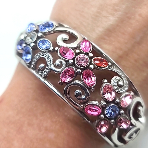 Brighton "GARDEN OF DREAMS" Pink/Purple Swarovski Crystal Floral Hinged Bangle! - Picture 14 of 15